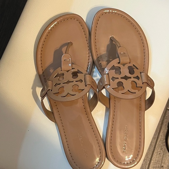 Tory Burch Patent Leather Sandals - Picture 1 of 2